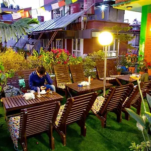 Hostel Shangrila Boutique